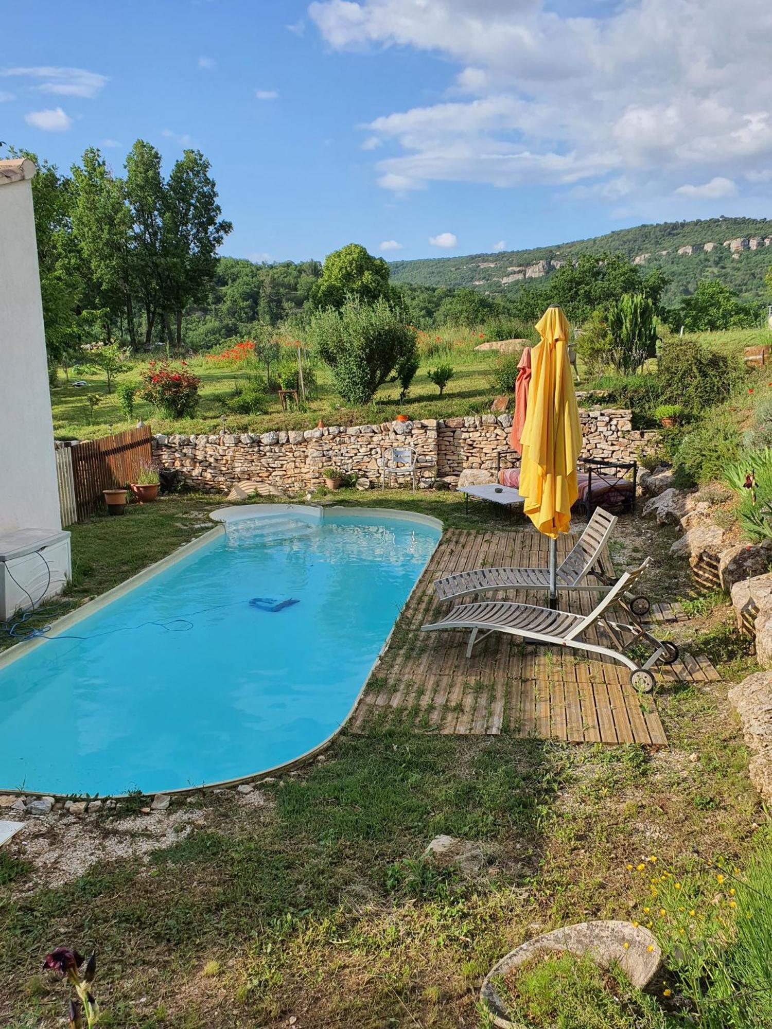 Hanna En Luberon - Le Boisset Saint-Martin-de-Castillon Bagian luar foto